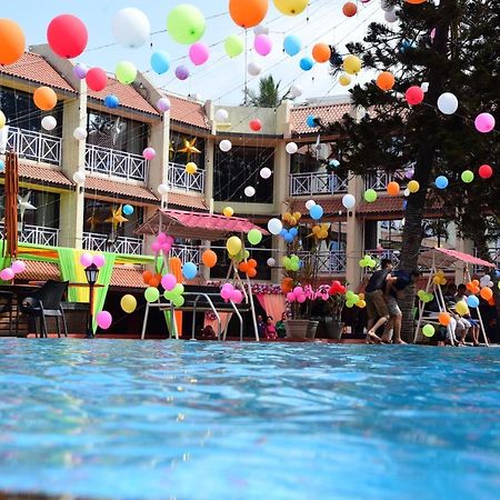 Cidade De Daman - Beach Resort Buitenkant foto