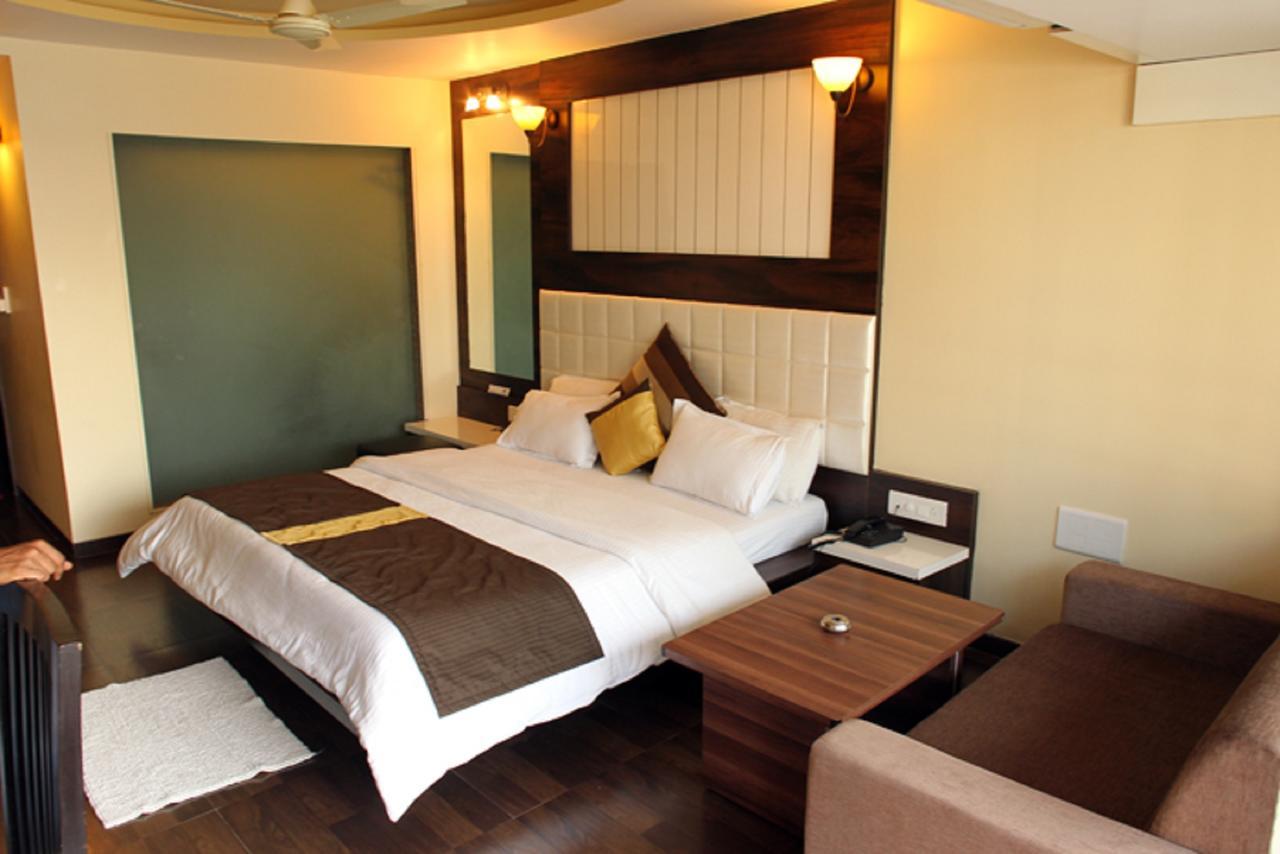Cidade De Daman - Beach Resort Buitenkant foto